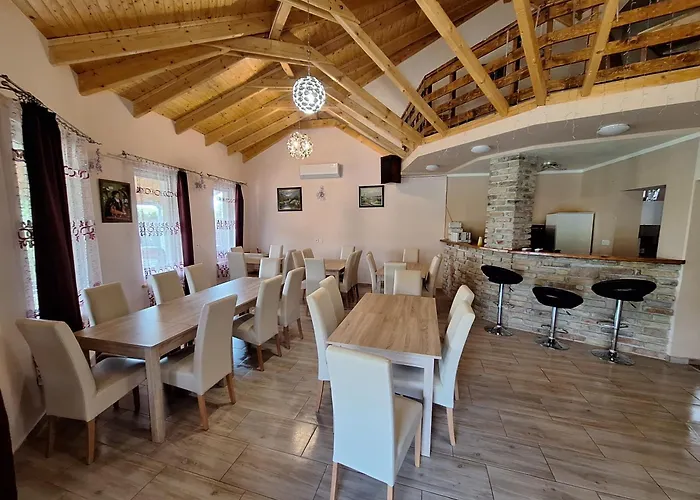 Cserke Holdfeny Apartman